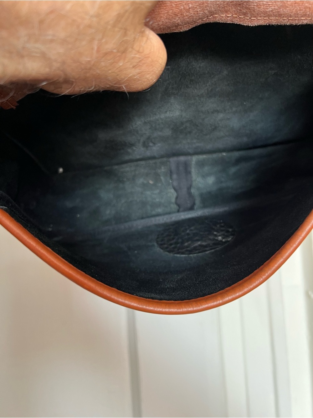 Vintage Dooney & Bourke AWL Black Leather Large Carrier Crossbody Bag -Excellent - Picture 14 of 16